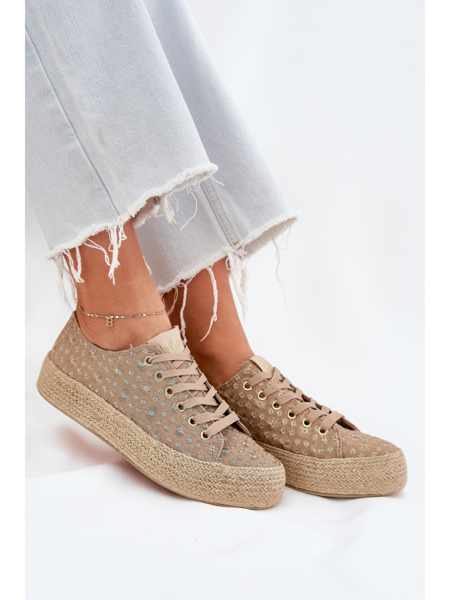 Baskets model 212620 Step in style