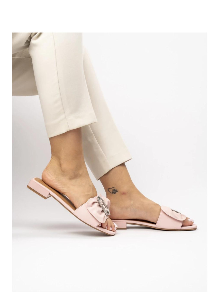 Clacquettes model 212979 Inello