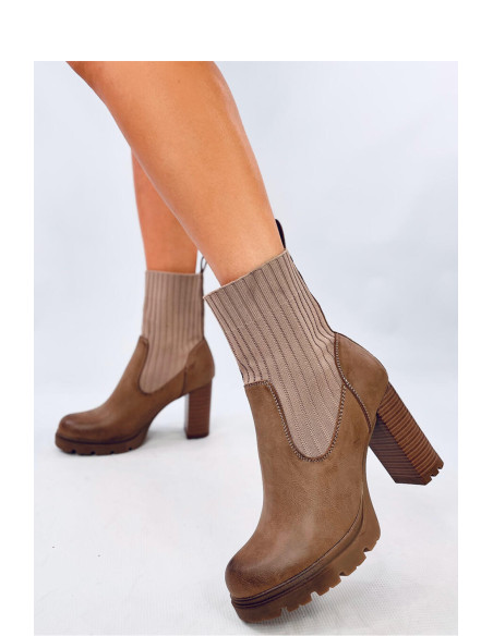 Bottes à talons model 202344 Inello