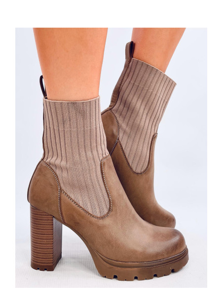 Bottes à talons model 202344 Inello