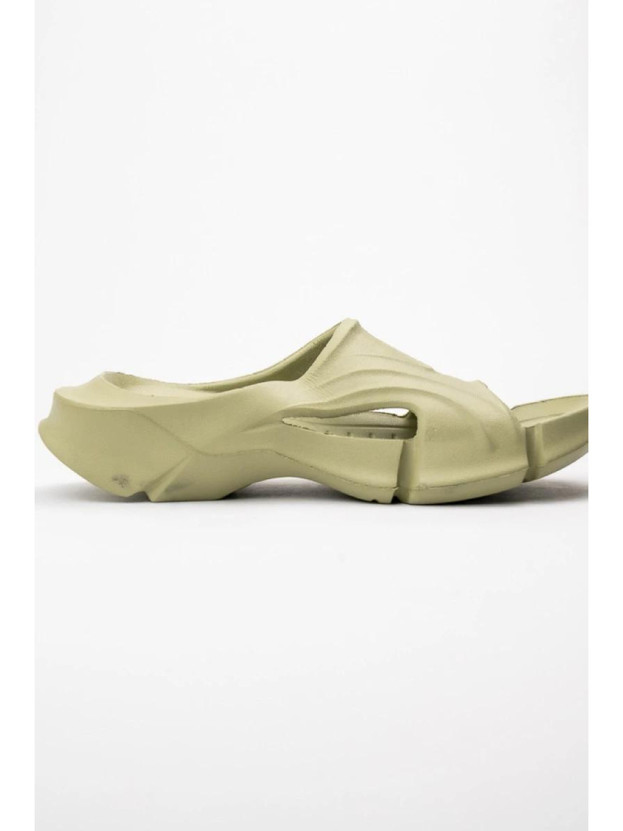 Clacquettes model 212989 Inello