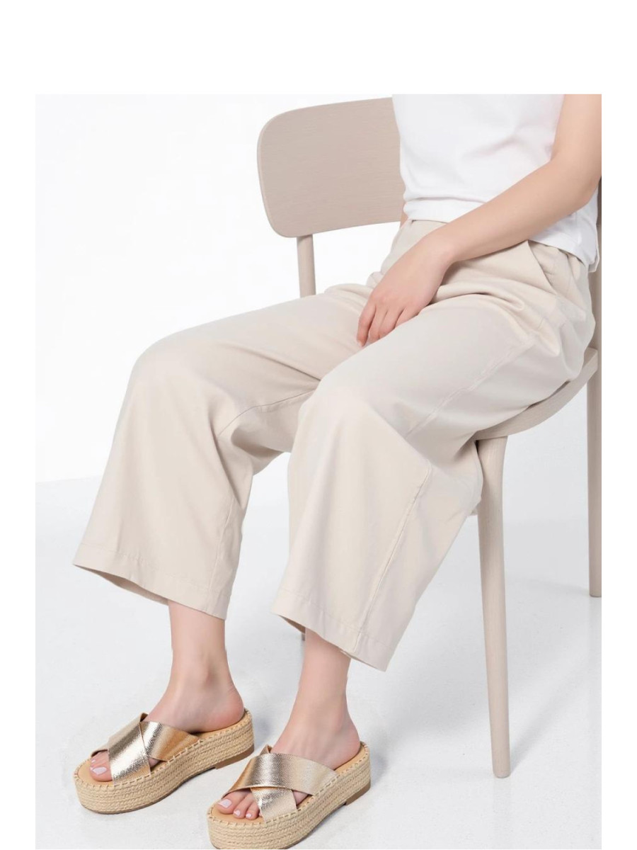 Clacquettes model 212942 Inello