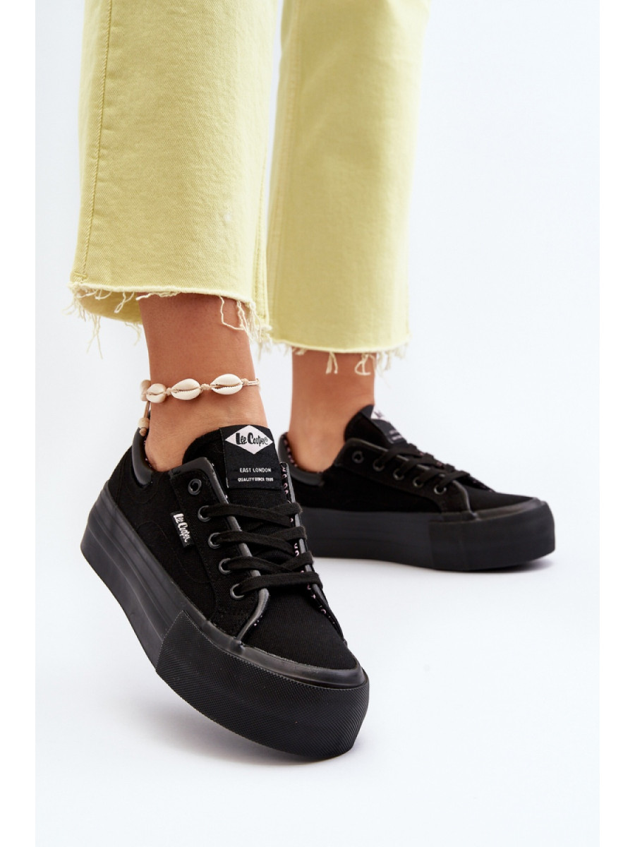 Baskets model 194146 Step in style