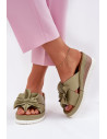 Clacquettes model 212702 Step in style