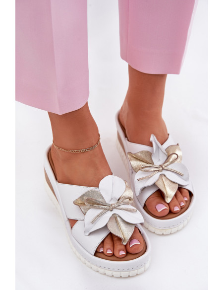 Clacquettes model 212704 Step in style