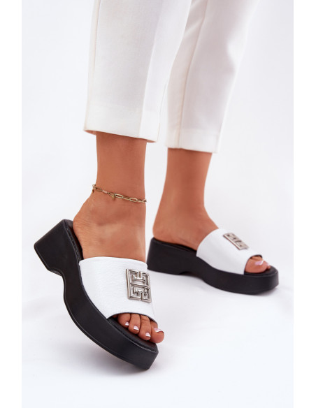 Clacquettes model 212882 Step in style
