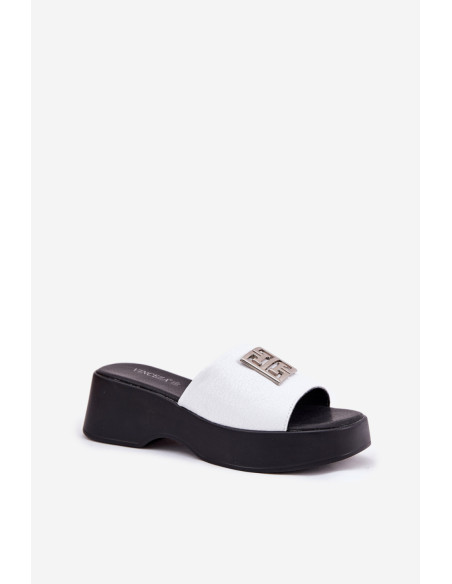 Clacquettes model 212882 Step in style