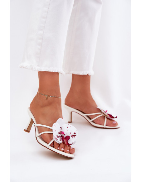 Clacquettes model 212883 Step in style
