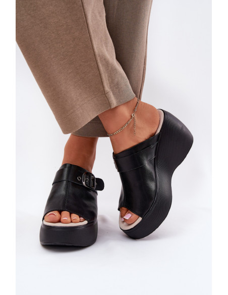 Clacquettes model 213033 Step in style
