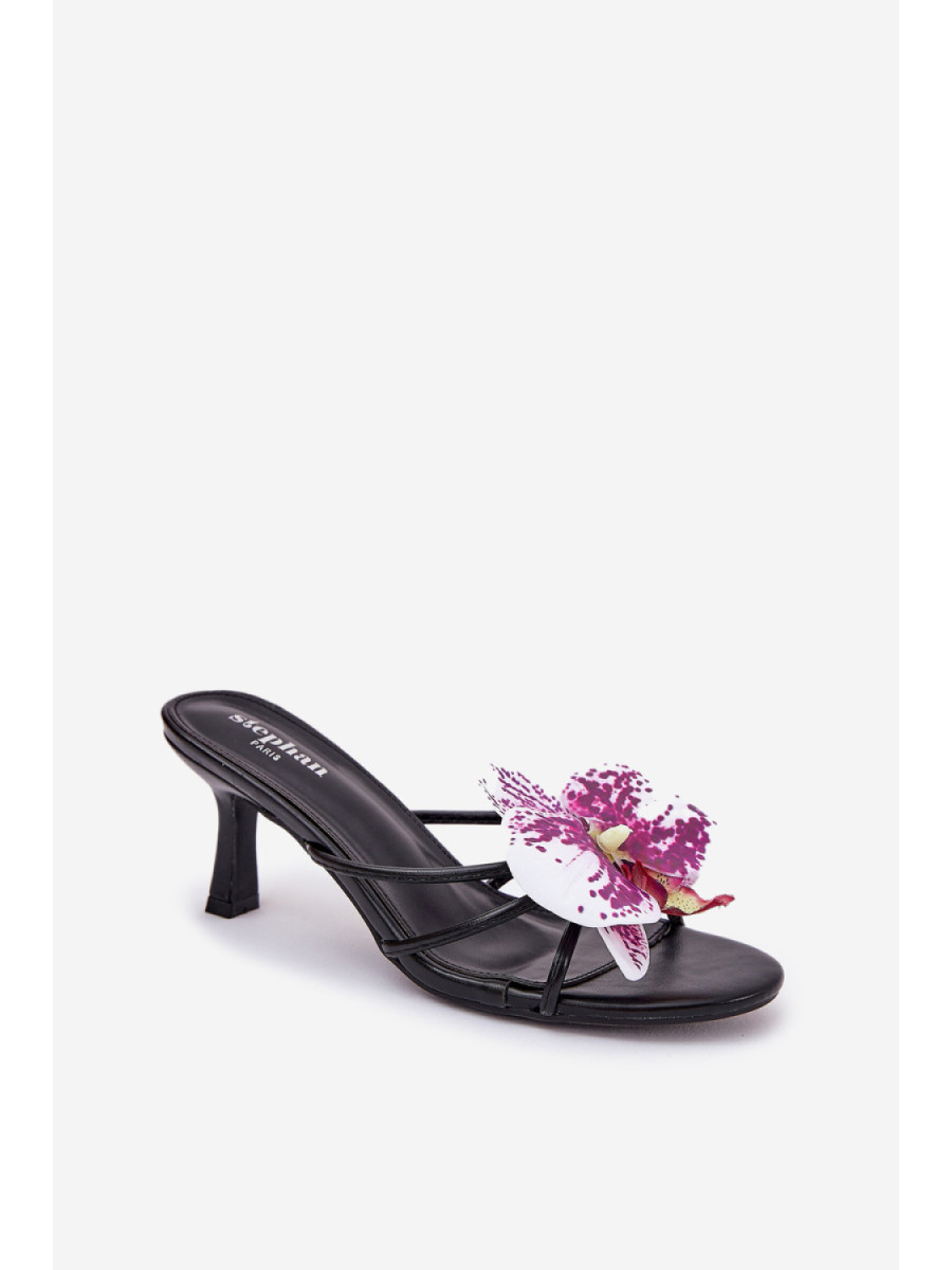 Clacquettes model 212884 Step in style