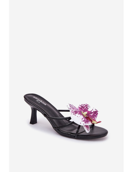 Clacquettes model 212884 Step in style
