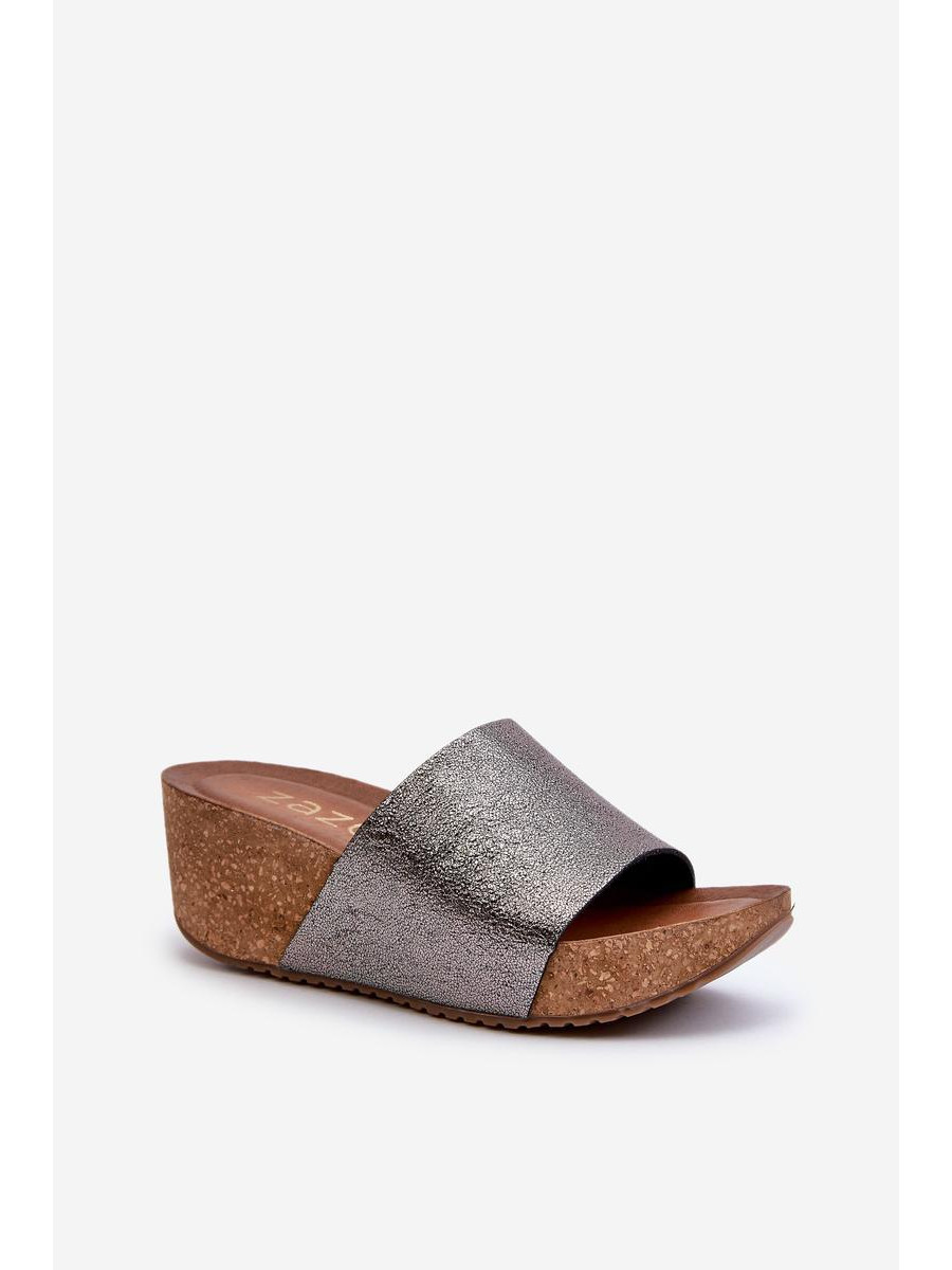 Clacquettes model 197644 Step in style