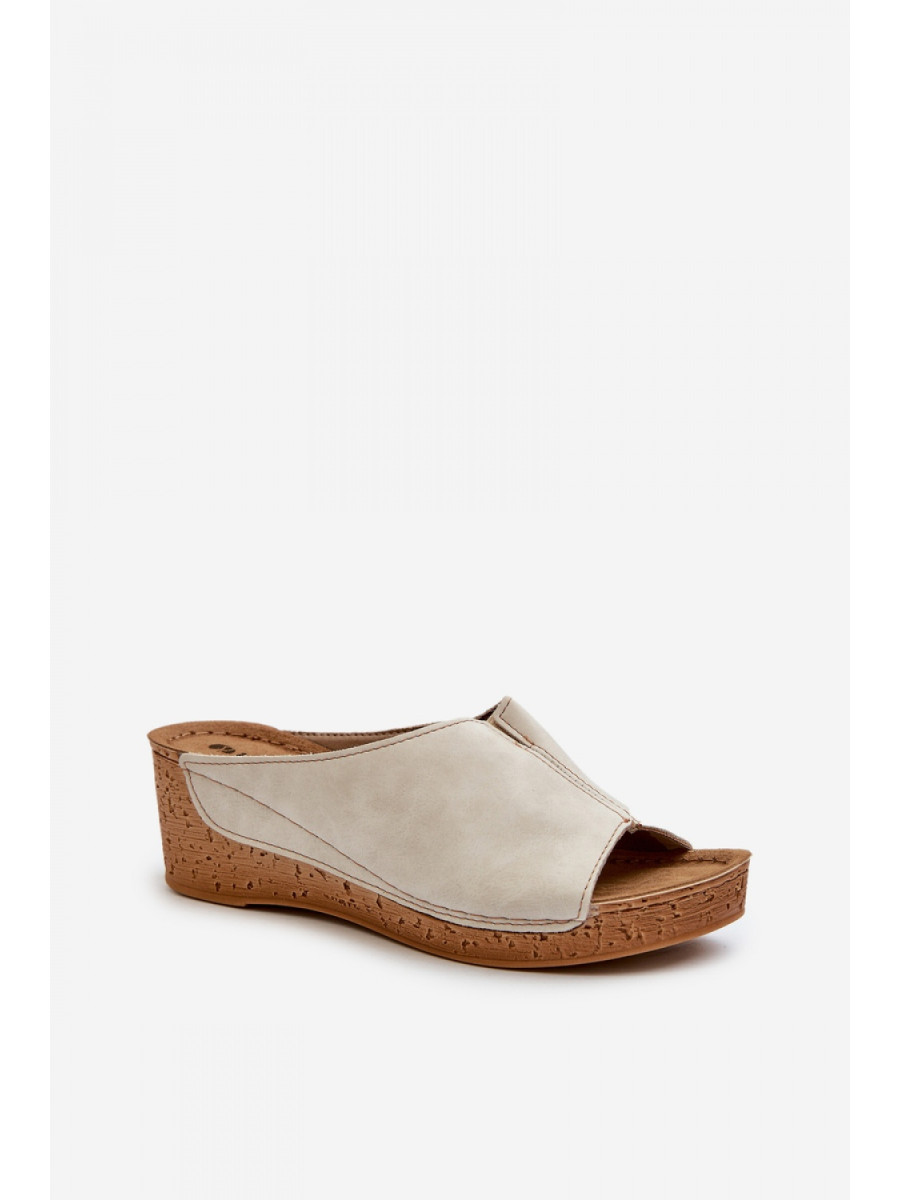 Clacquettes model 198463 Step in style