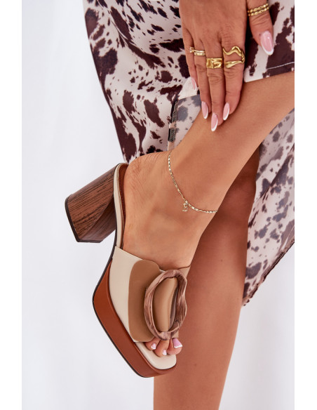 Clacquettes model 212885 Step in style