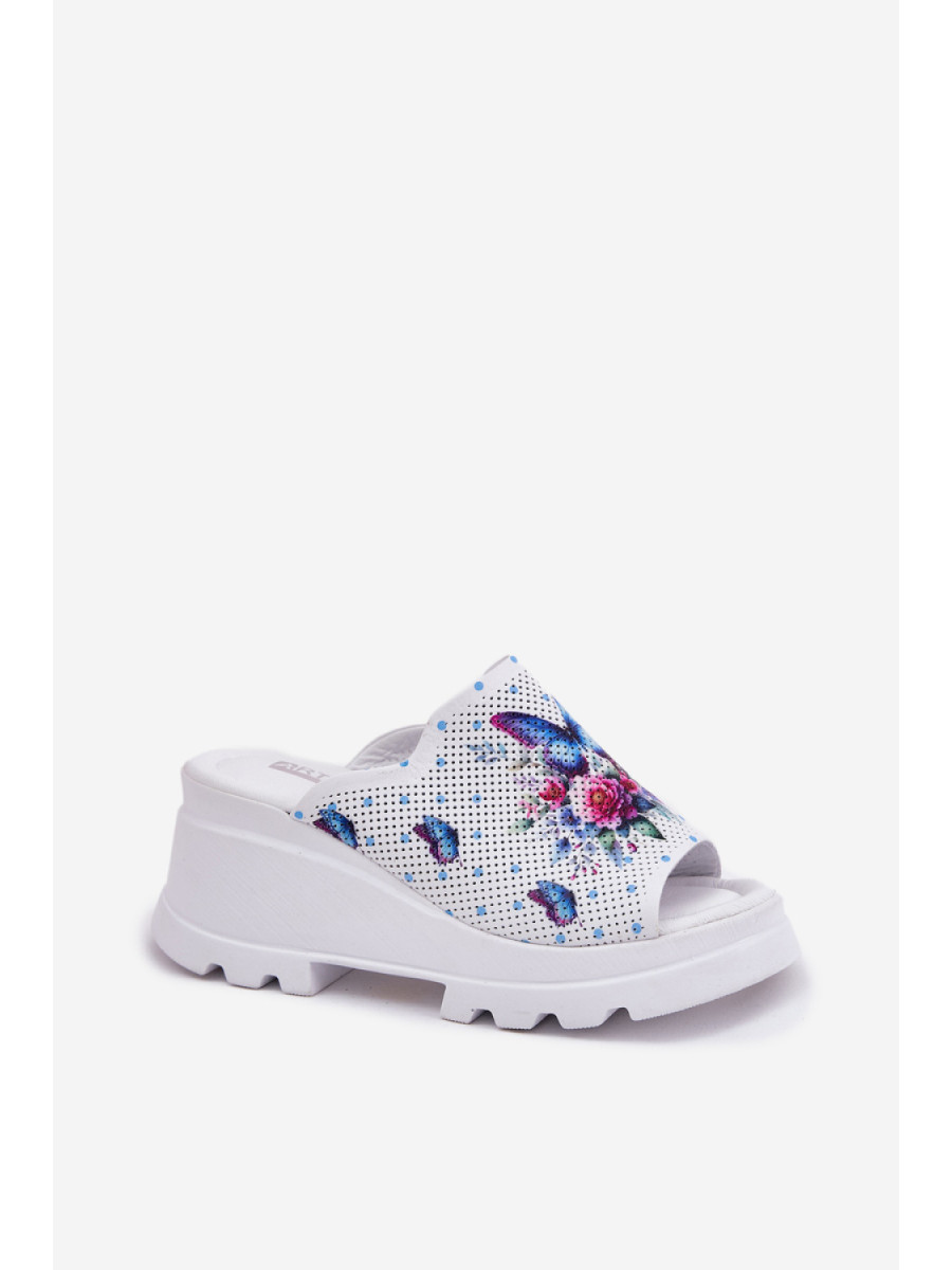 Clacquettes model 213035 Step in style