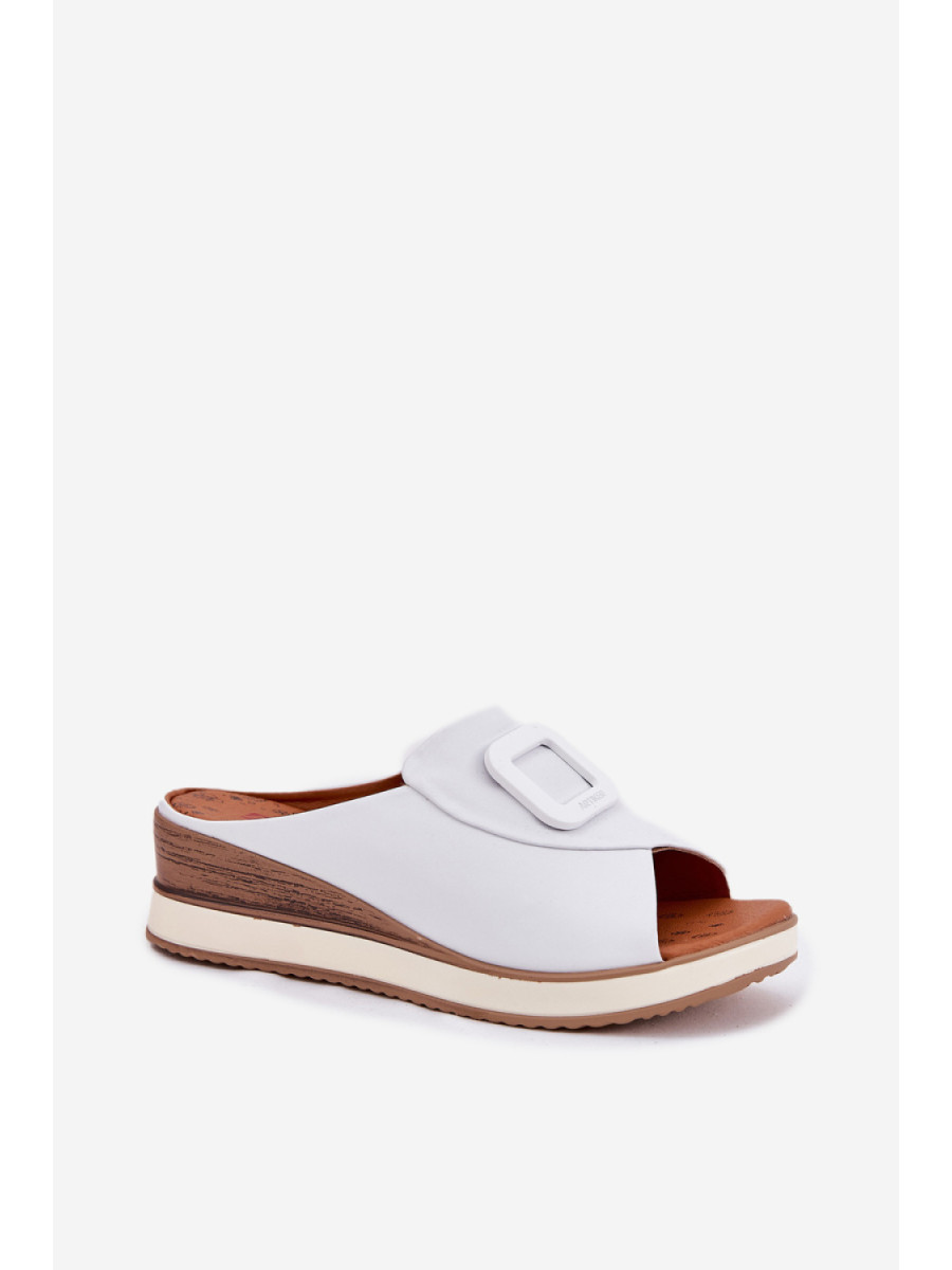 Clacquettes model 212708 Step in style
