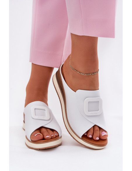 Clacquettes model 212708 Step in style