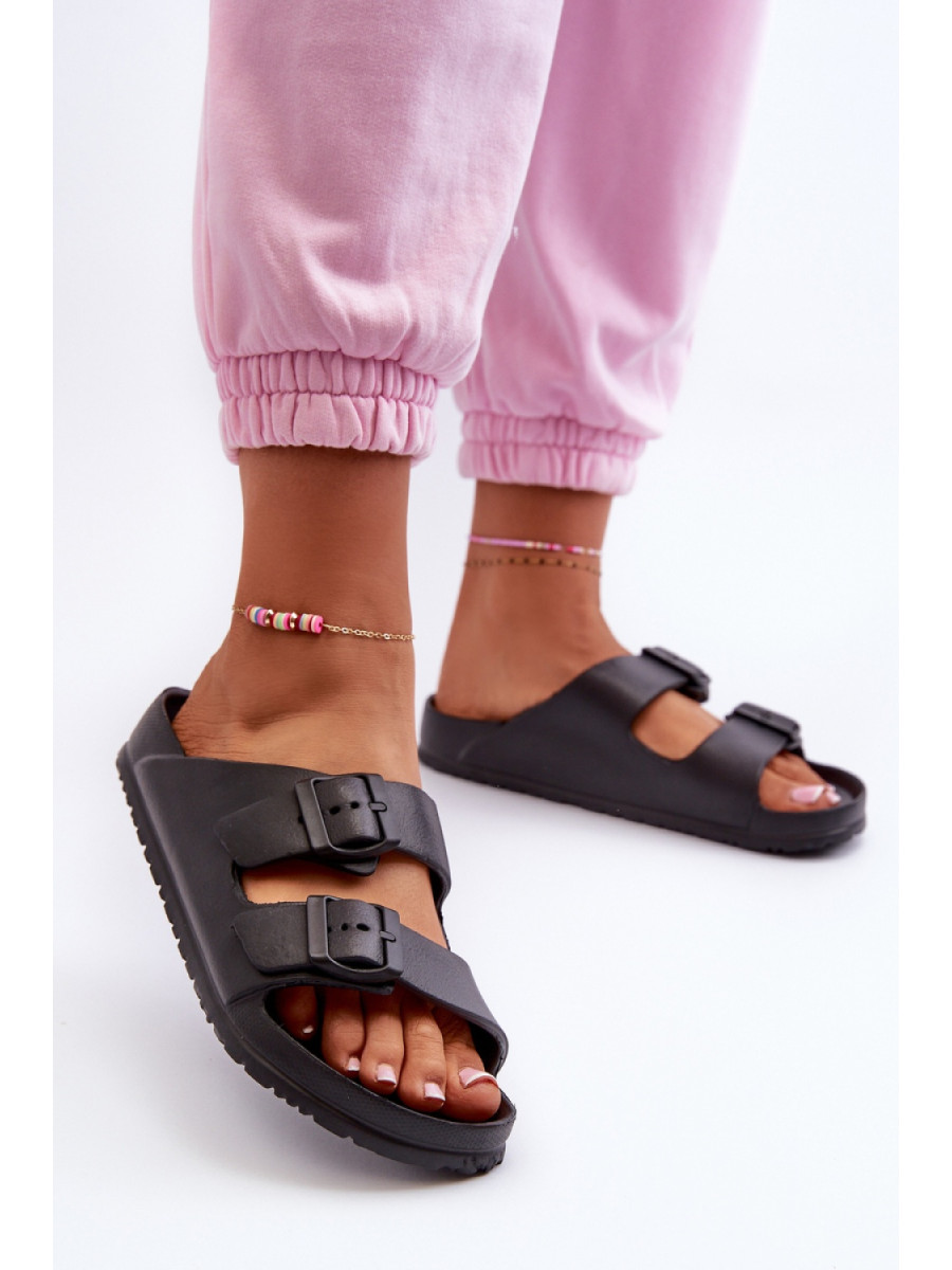 Clacquettes model 198277 Step in style