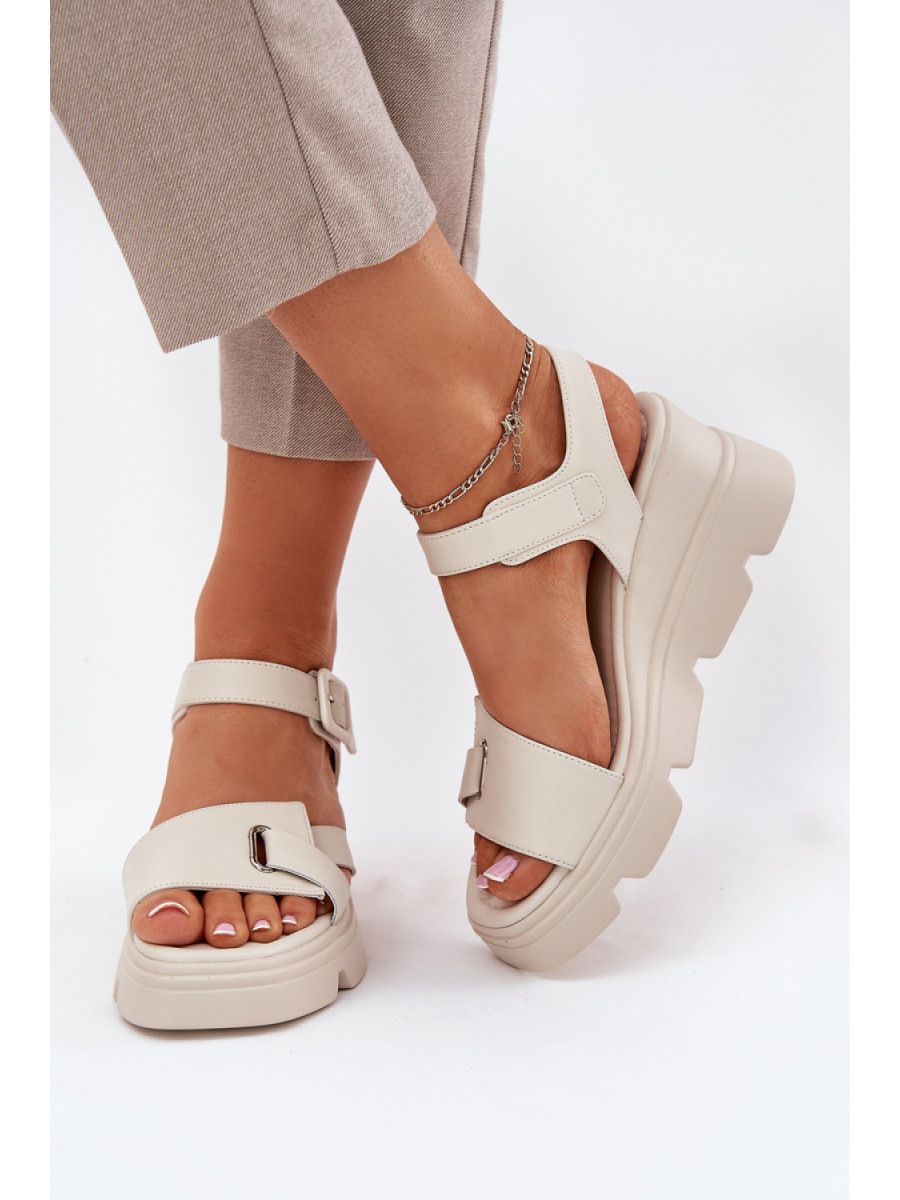 Cothurnes model 212903 Step in style