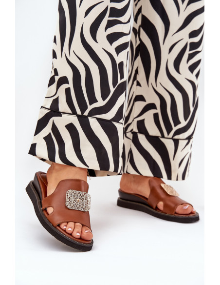 Clacquettes model 212888 Step in style