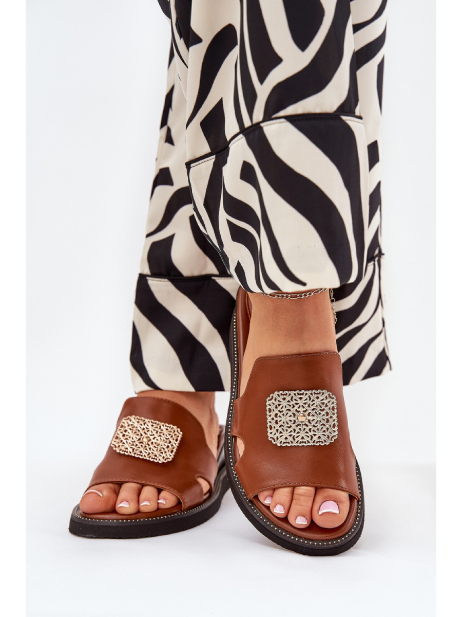 Clacquettes model 212888 Step in style