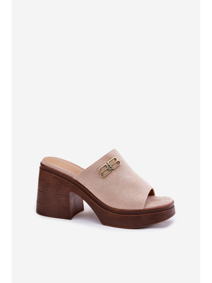 Clacquettes model 213038 Step in style
