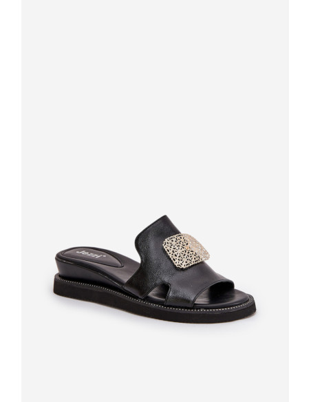 Clacquettes model 212889 Step in style