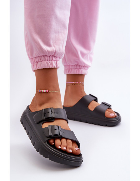 Clacquettes model 198282 Step in style