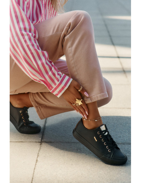 Baskets model 212728 Step in style