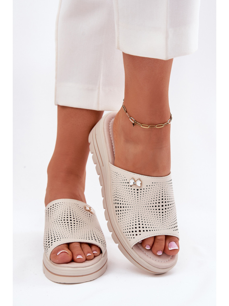 Clacquettes model 213040 Step in style