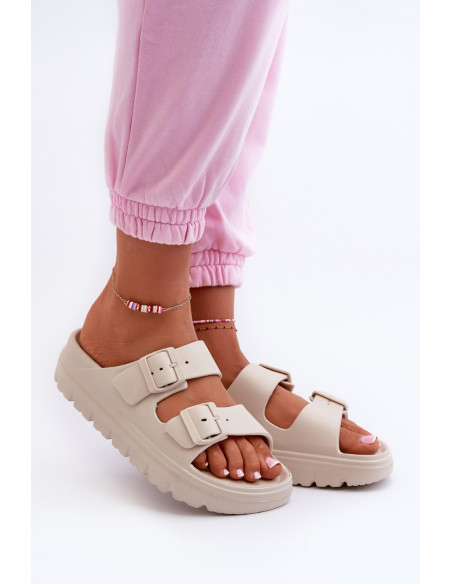 Clacquettes model 198283 Step in style