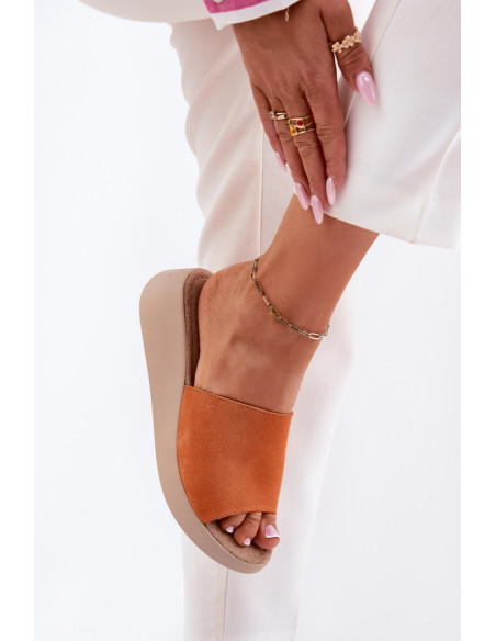 Clacquettes model 213041 Step in style