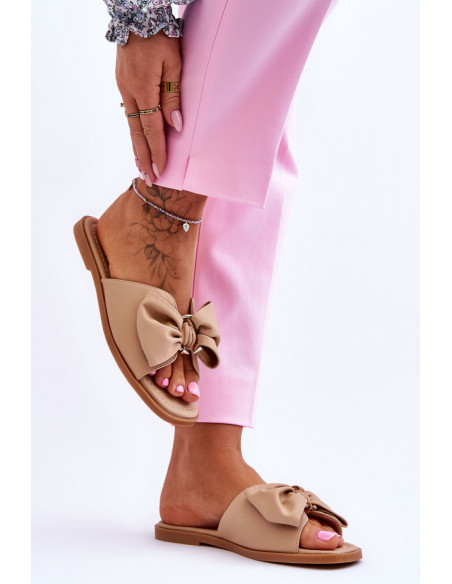 Clacquettes model 178342 Step in style