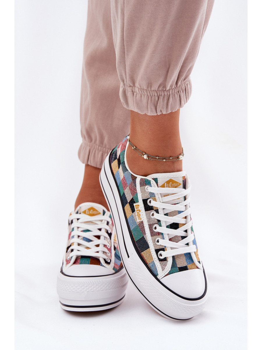 Baskets model 212731 Step in style