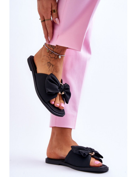 Clacquettes model 178343 Step in style