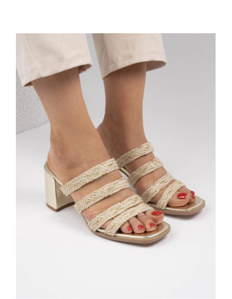 Clacquettes model 213141 Inello