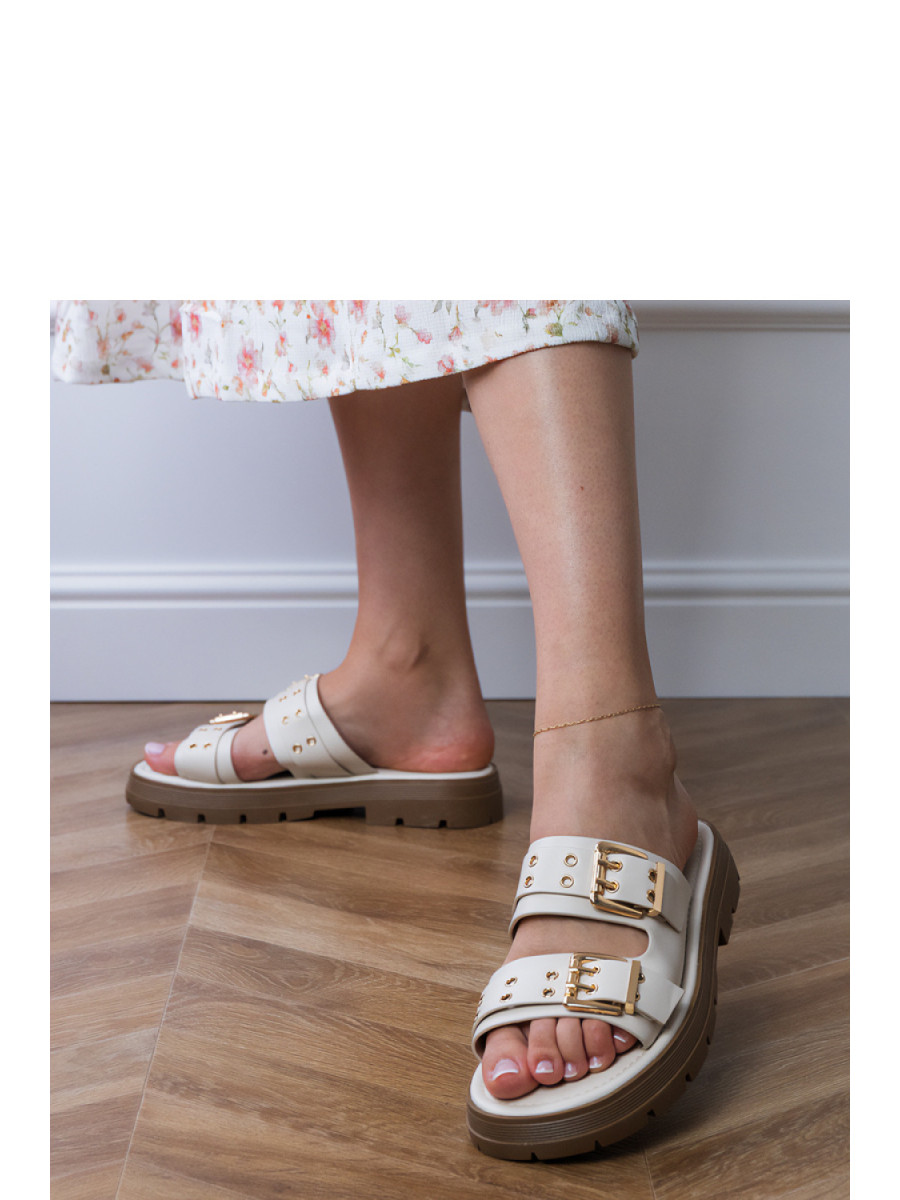 Clacquettes model 213359 PRIMO