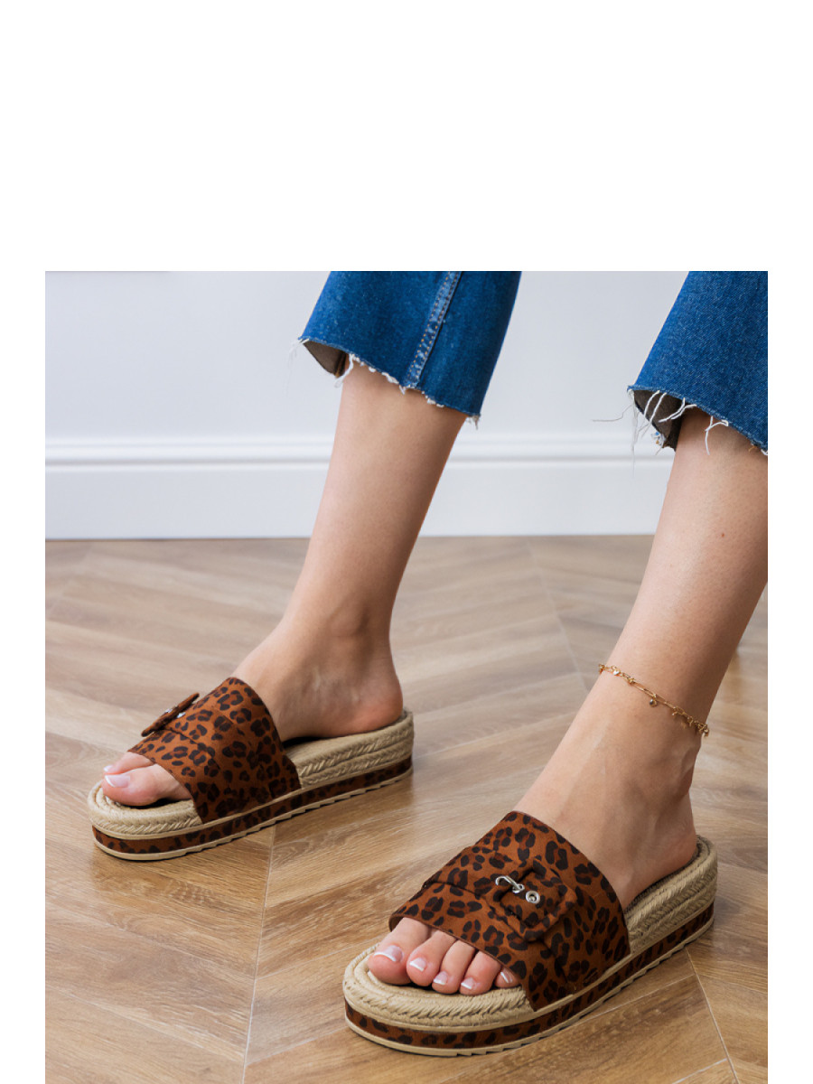 Clacquettes model 213408 PRIMO
