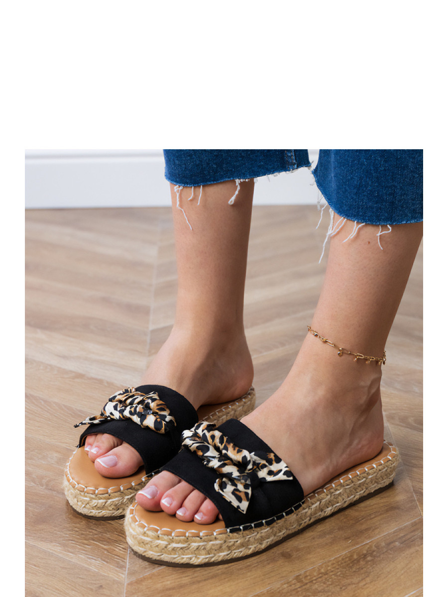 Clacquettes model 213397 PRIMO