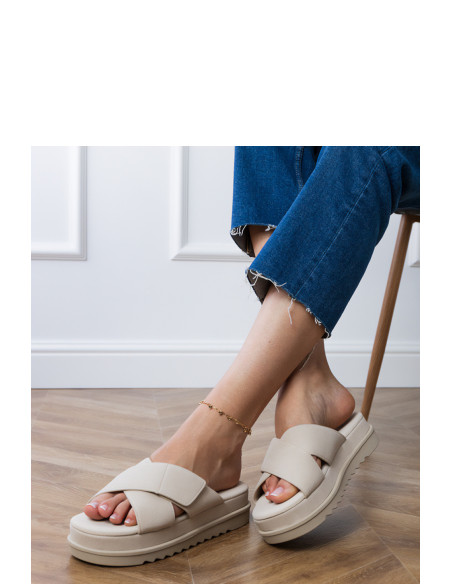 Clacquettes model 213722 PRIMO