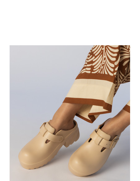 Clacquettes model 213747 PRIMO