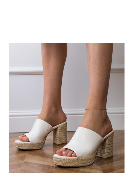 Clacquettes model 213716 PRIMO