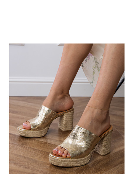 Clacquettes model 213717 PRIMO