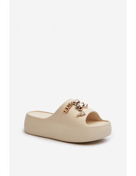 Clacquettes model 198426 Step in style