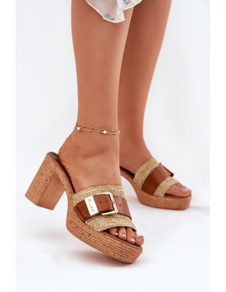 Clacquettes model 213955 Step in style