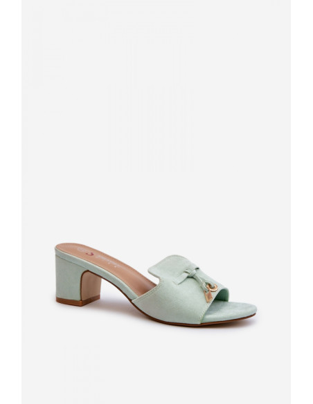 Clacquettes model 198675 Step in style
