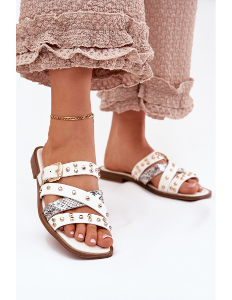 Clacquettes model 214136 Step in style
