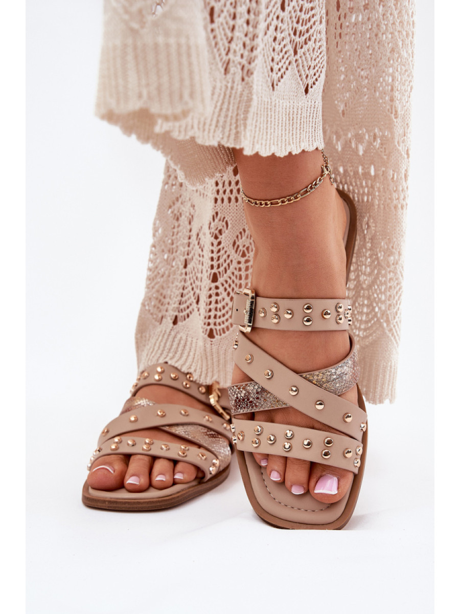 Clacquettes model 214137 Step in style