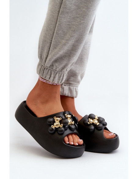 Clacquettes model 198415 Step in style