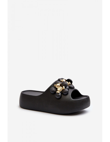 Clacquettes model 198415 Step in style